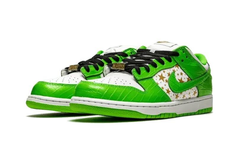 Nike SB Dunk Low Supreme Stars Mean Green (2021) 2/4