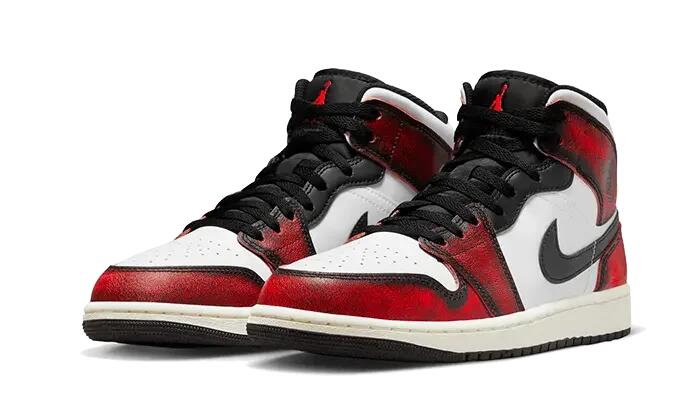 Jordan 1 Mid SE Wear-Away Chicago 2/3