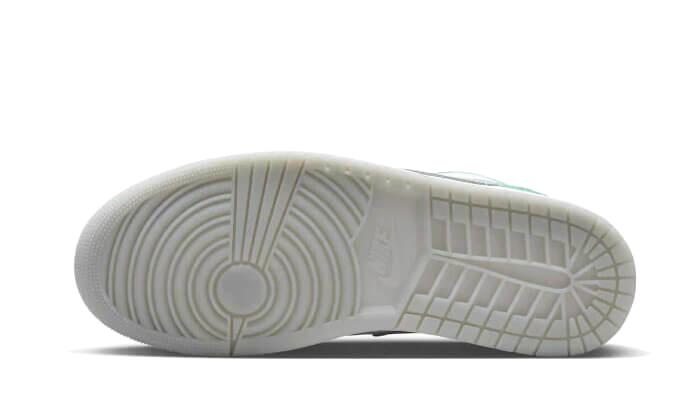 Air Jordan 1 Low SE New Emerald Grey 2/3