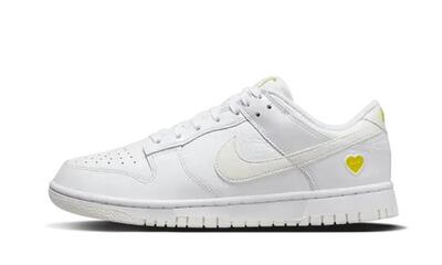 Schoenen - basketbal - unisex - dunk low yellow heart - wit/geel