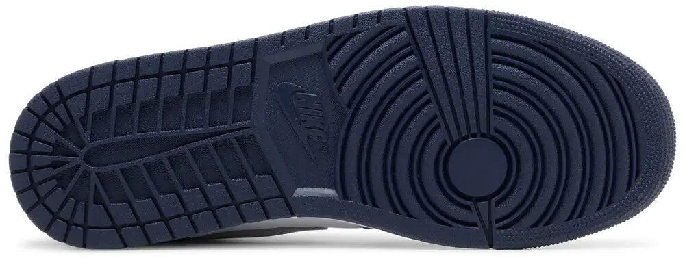 Jordan 1 Low Wolf Grey Midnight Navy 3/6