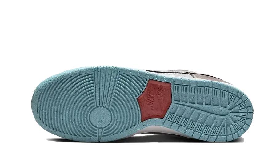 Nike SB Dunk Low Big Money Savings 3/4
