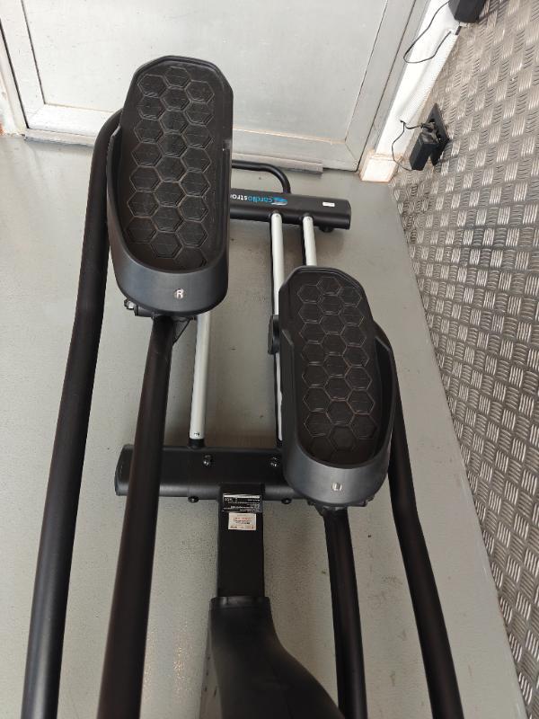 Entre Particuliers - CardioStrong FX80 elliptical cross trainer vélo el 2/7