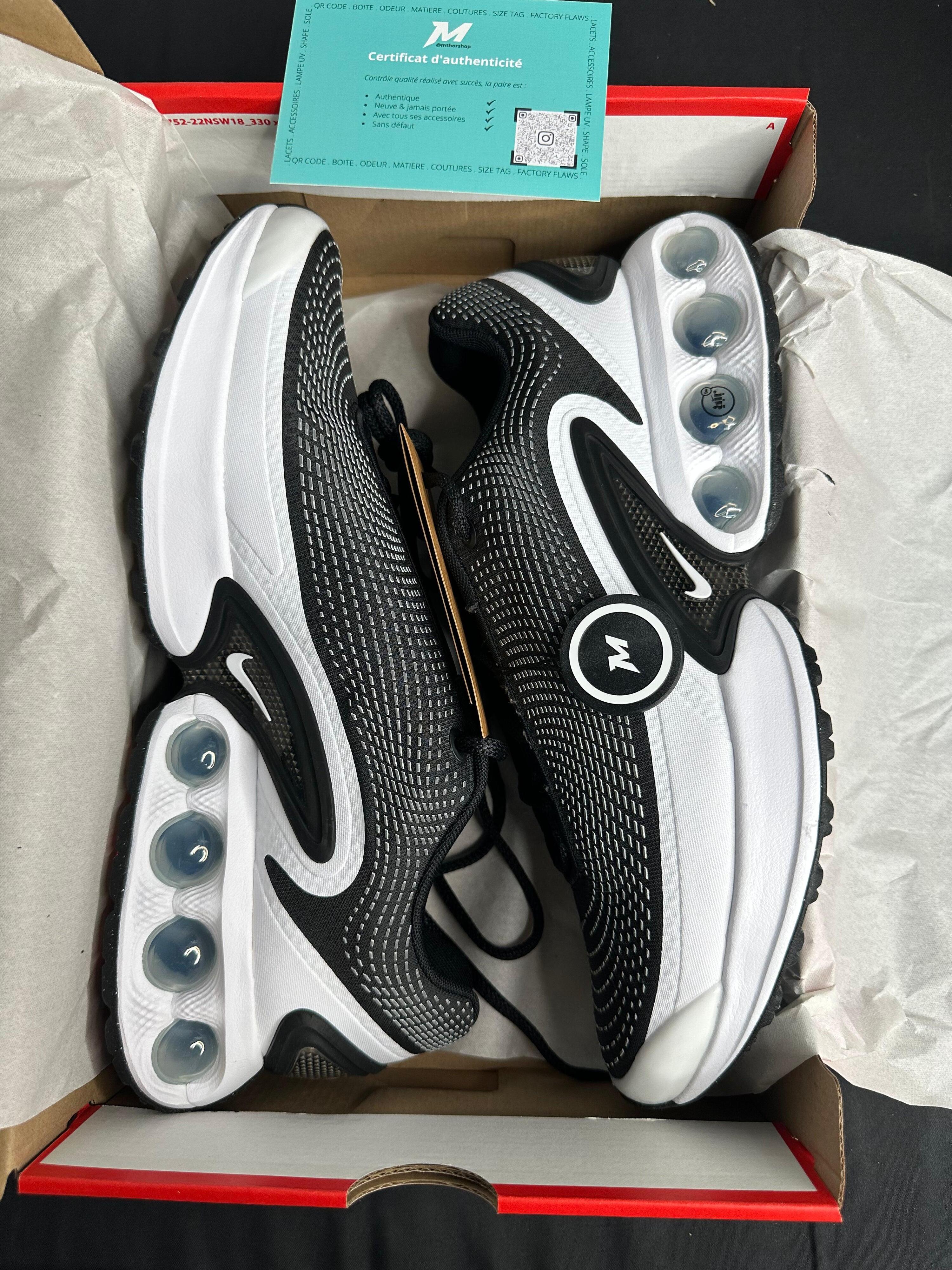 Nike Air Max DN Black White Cool Grey  2/4