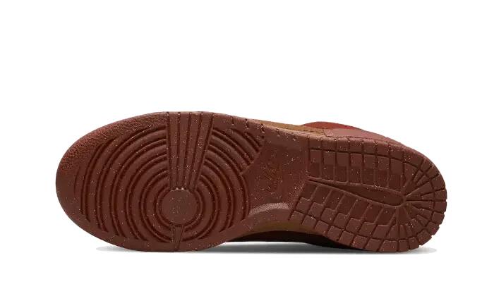 Dunk Low Disrupt 2 Desert Bronze 3/3