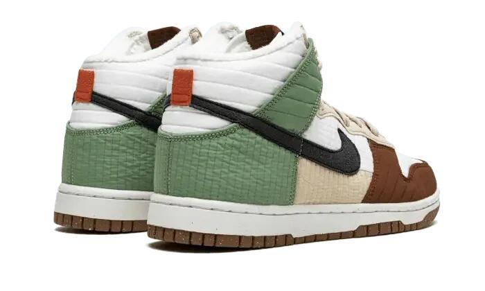 Dunk High Next Nature Summit White (W) 3/4