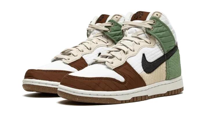 Dunk High Next Nature Summit White (W) 2/4