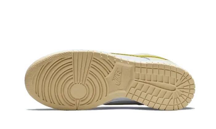 Dunk Low Yellow Strike 3/3