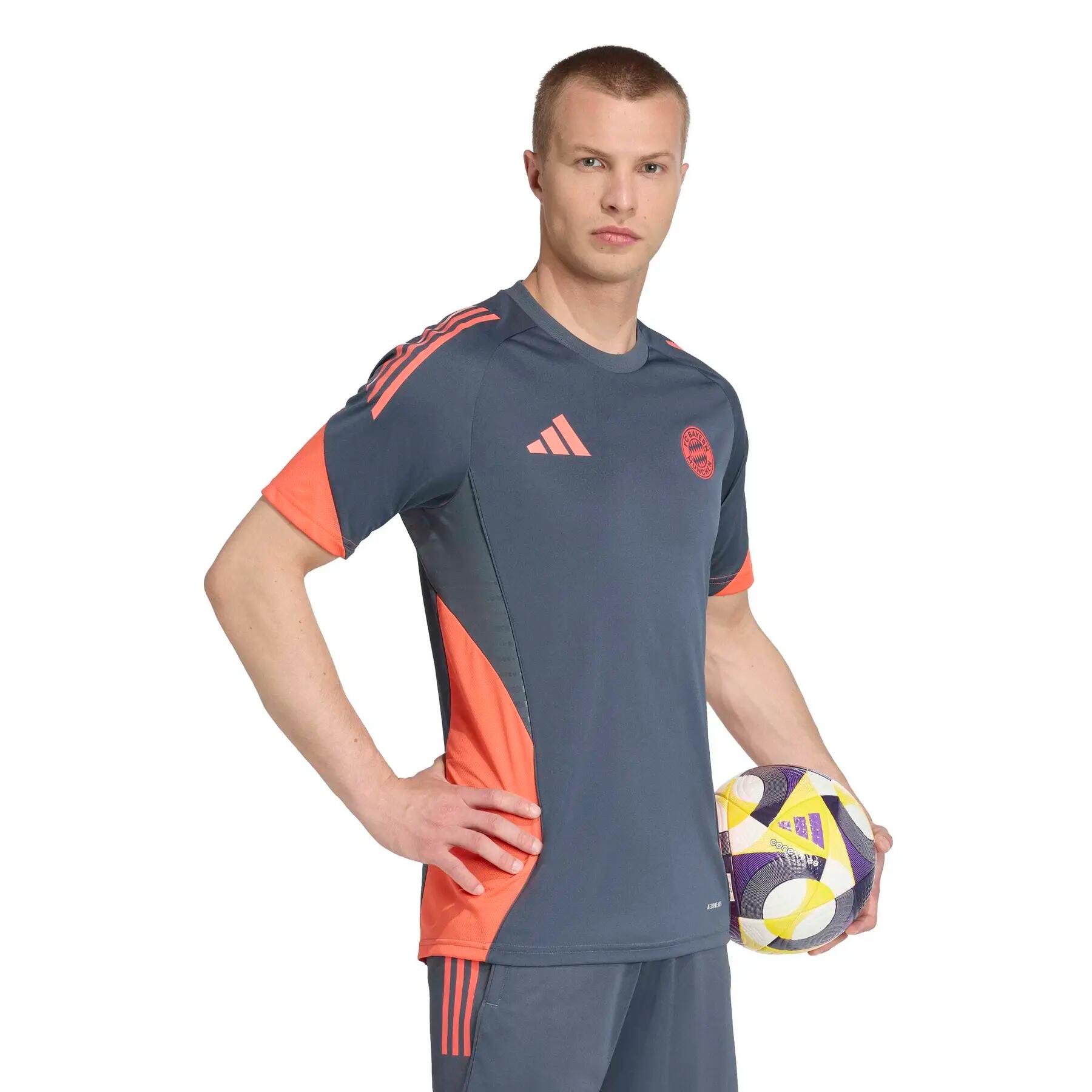 Maillot d'entraînement Bayern Munich 2025/26 6/7
