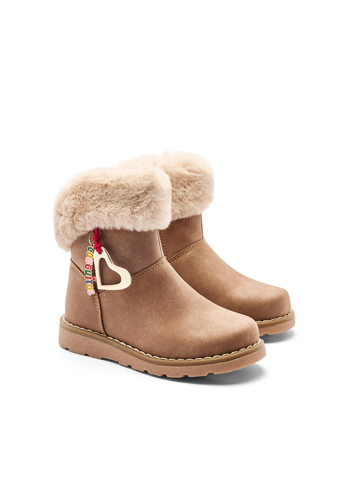 Botas de niña con forro interior detalle charm corazón 2/4