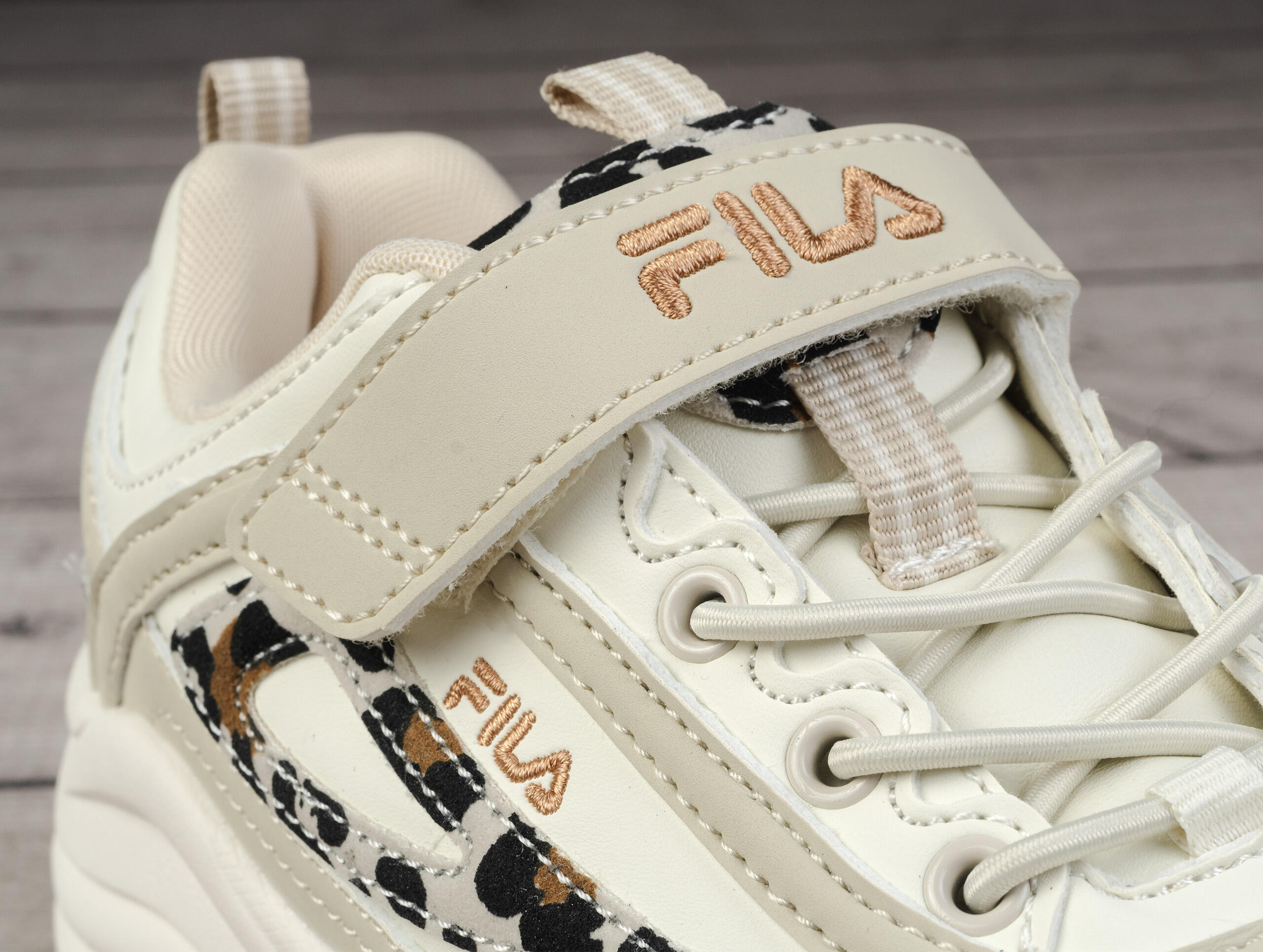 Buty dziecięce sportowe sneakersy na rzep Fila SKYE V KIDS 6/6