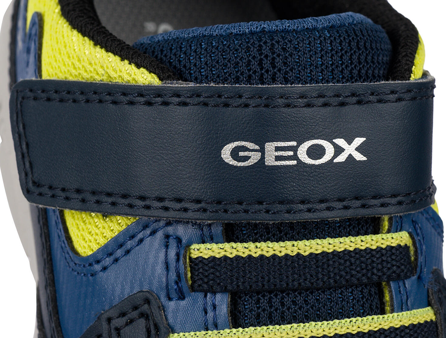 Buty dziecięce sportowe sneakersy dla chłopca na rzep GEOX J NEW TORQUE 6/7