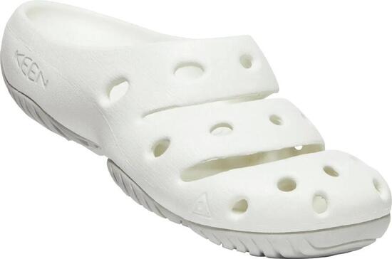 Claquettes femme Keen Yogui sportives en mousse fermées blanches