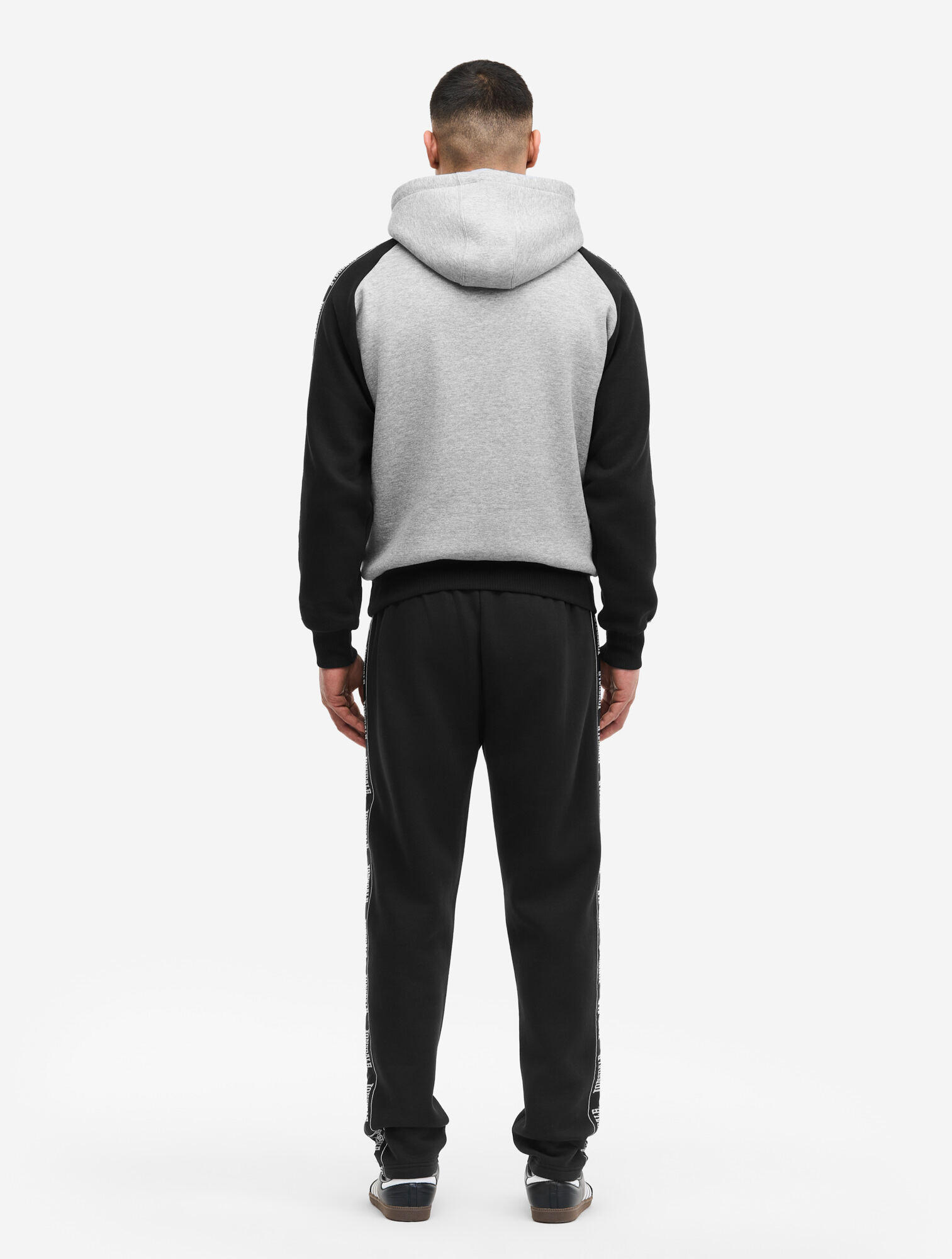 Completo felpa e pantaloni Lonsdale Holburn 5/7