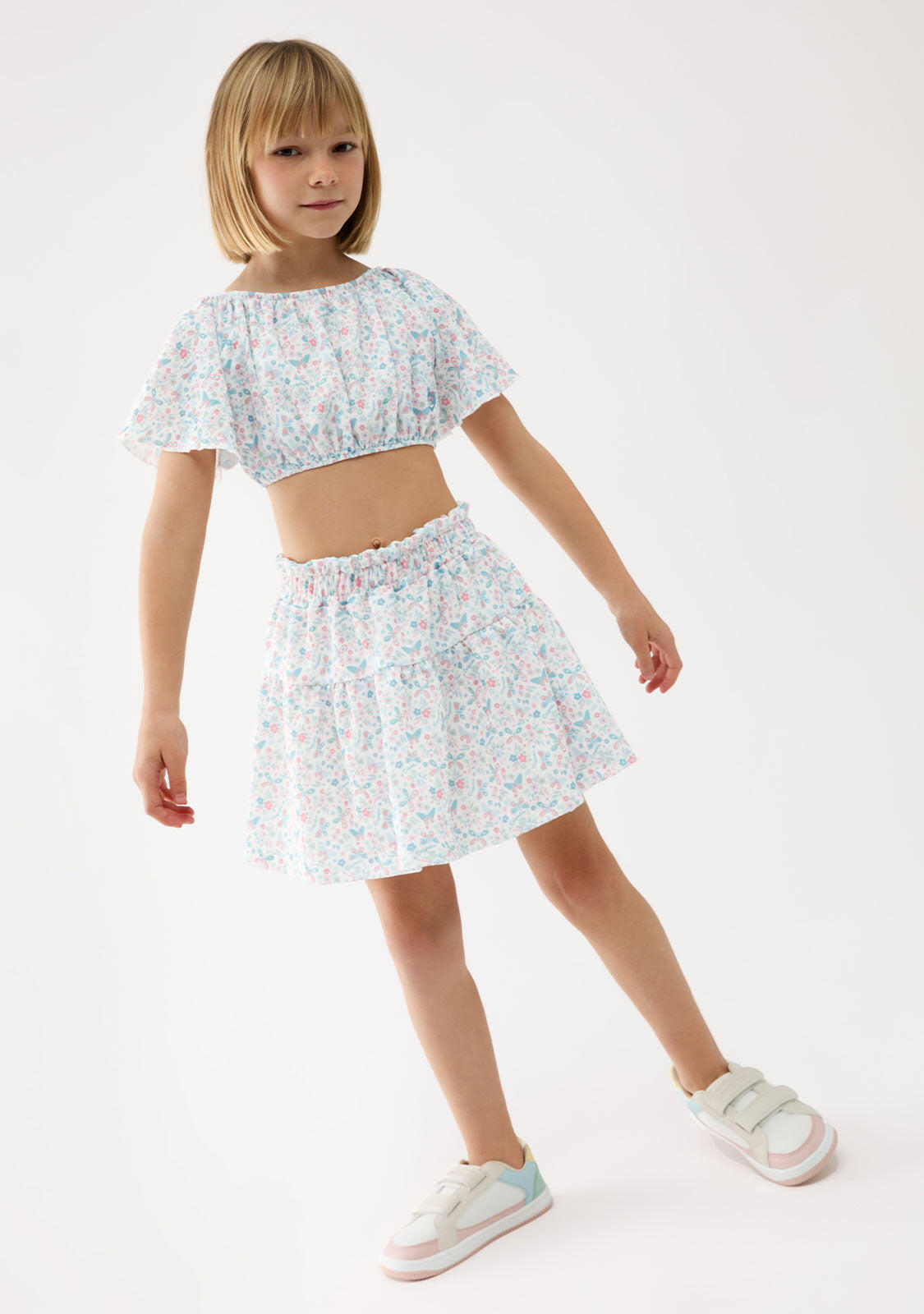 Falda de Niña con Diseño de Mariposas en Blanco 5/5
