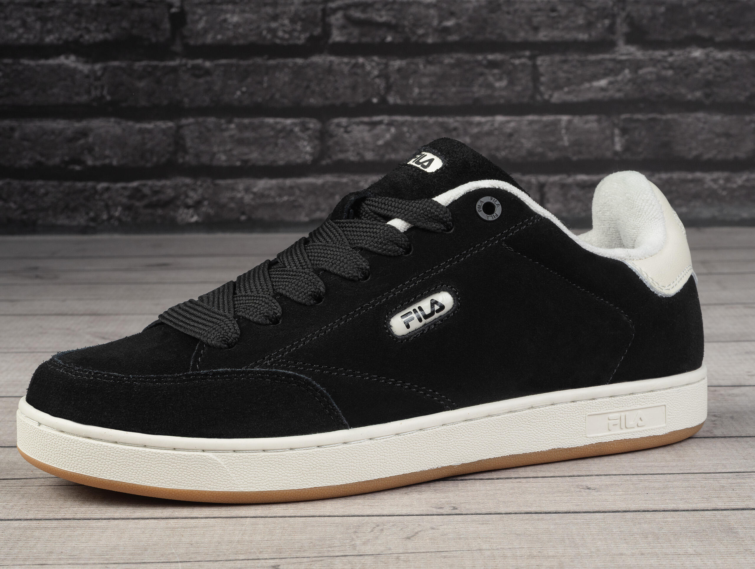 Chaussures homme Fila Boldbay en daim 3/6