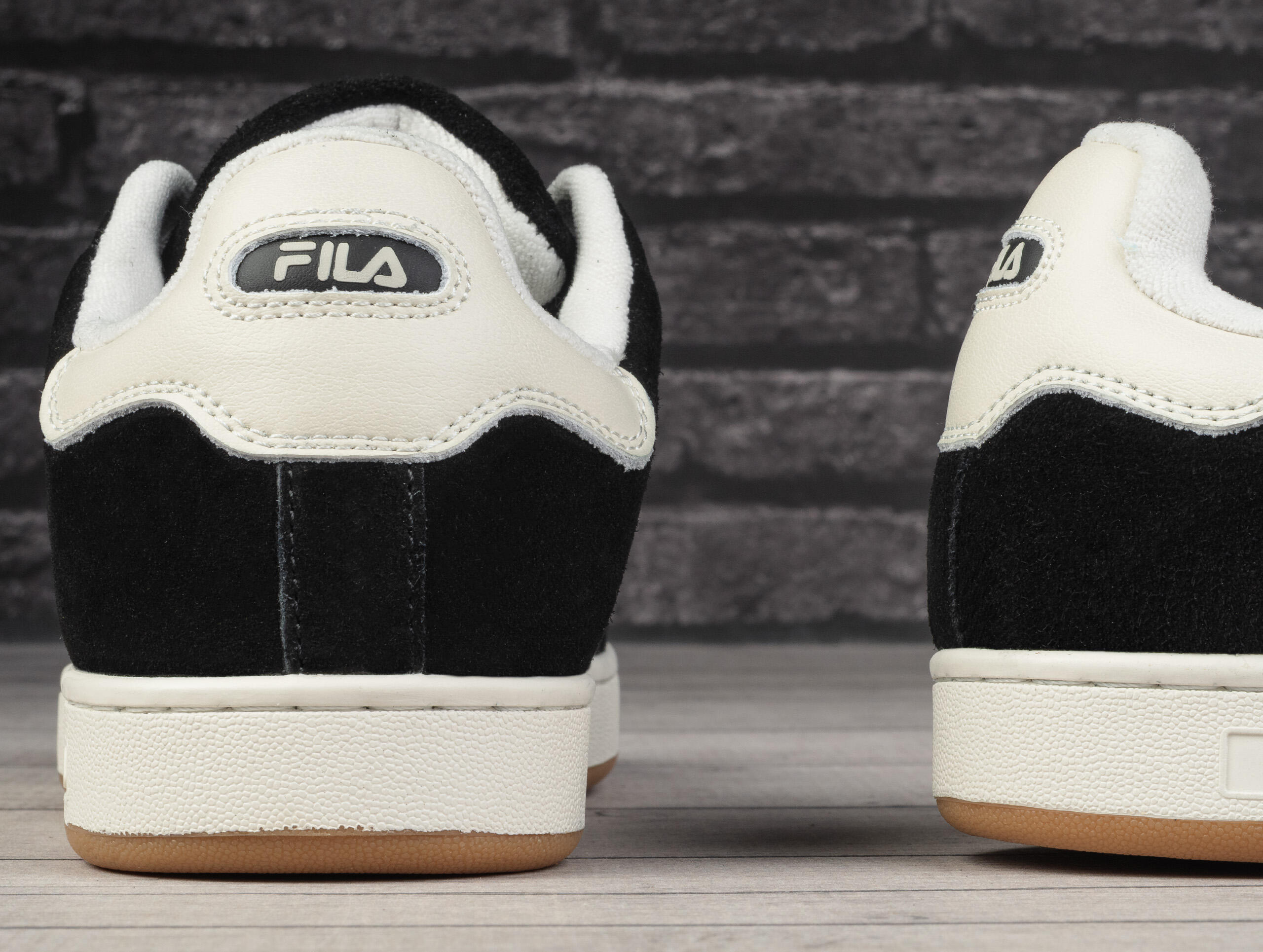 Chaussures homme Fila Boldbay en daim 4/6