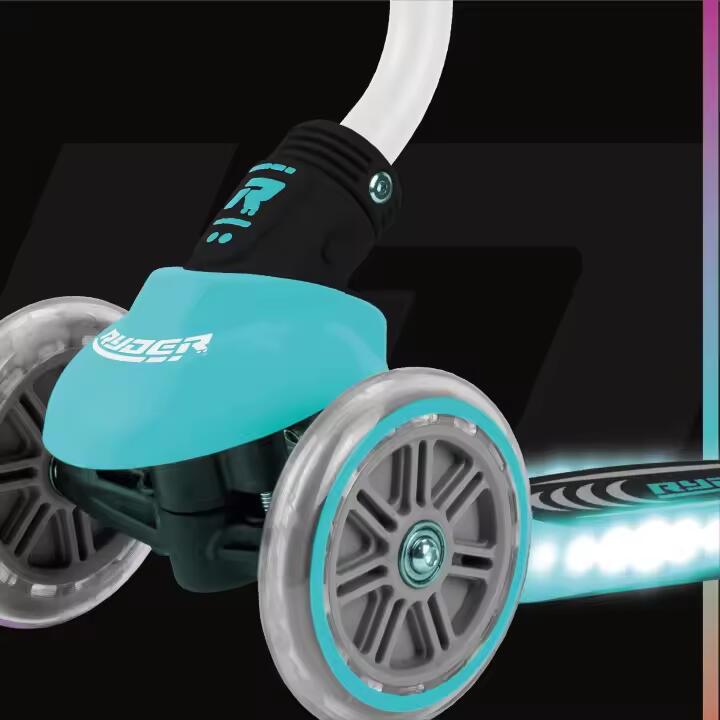 Patinete Ryder Neo LED, 3 ruedas, base antideslizante, freno trasero. 2/5