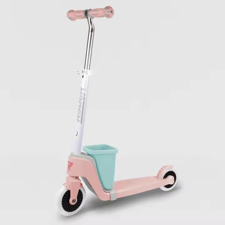 Patinete Ryder 2 ruedas rosa pálido, base antideslizante y ligero. 1/5