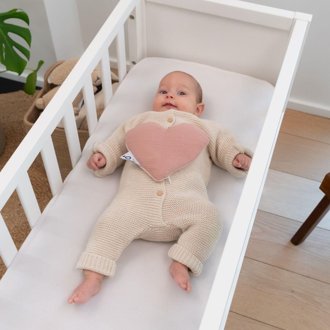 Bouillotte coussin chauffant ou raffraichissant bébé Snoogy Love Pink - Rose 2/7
