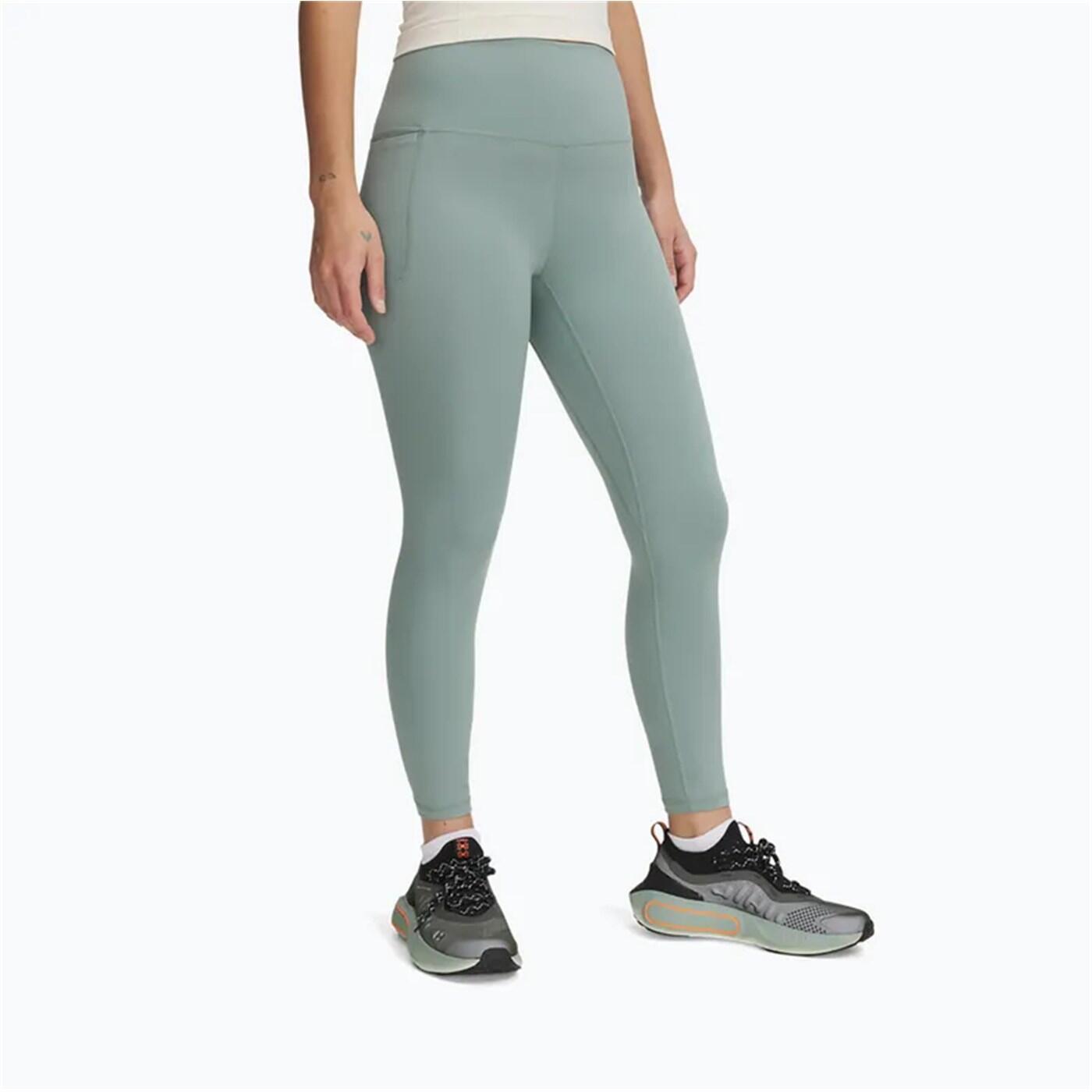 UNDER ARMOUR picture