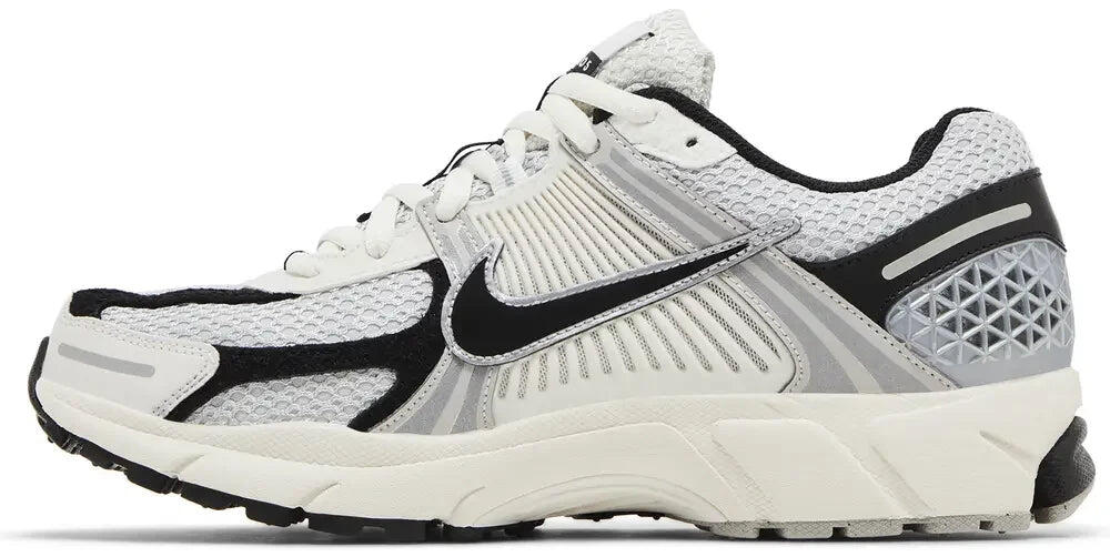 Nike Zoom Vomero 5 W Photon Dust 2/5