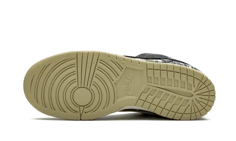 Nike SB Dunk Low Travis Scott 4/4