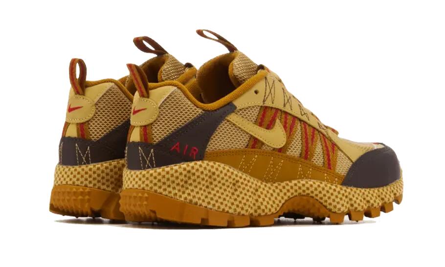 Nike Air Humara Buff Gold 3/4