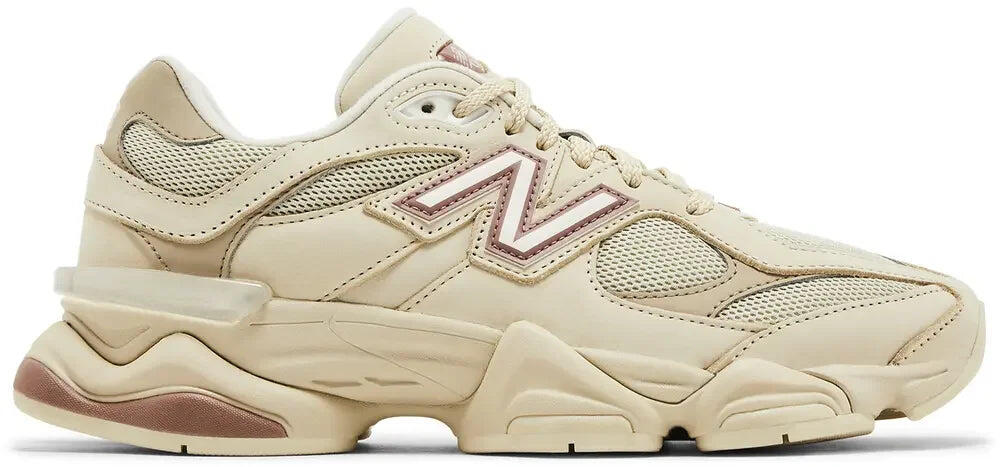 NEW BALANCE picture