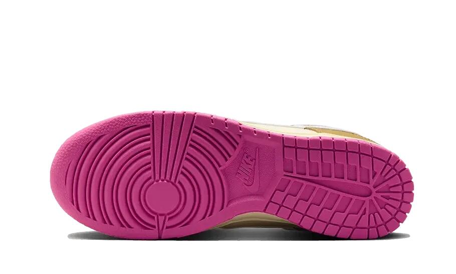 Nike Dunk Low SE Bronzine Pink (W) 3/3
