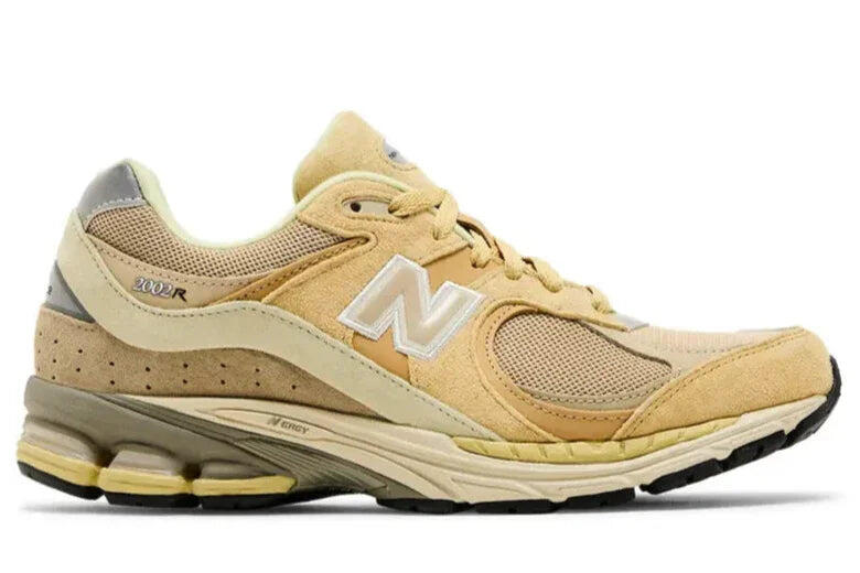 NEW BALANCE picture