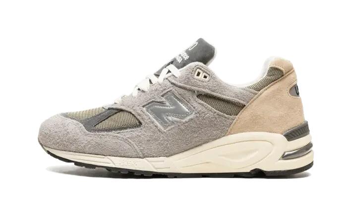 NEW BALANCE picture