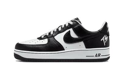 Sportschoenen air force 1 low qs terror squad black white