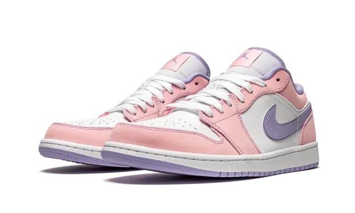 Air Jordan 1 Low SE Arctic Punch 2/4