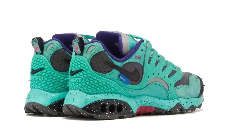Nike Air Terra Humara Undefeated Light Menta 3/4