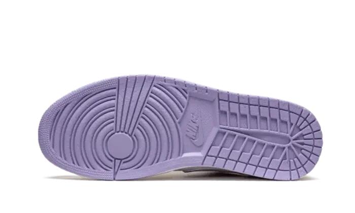 Air Jordan 1 Low SE Arctic Punch 4/4
