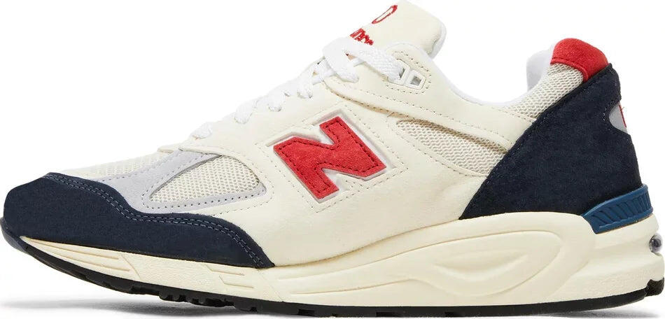 New Balance 990v2 MiUSA Teddy Santis Navy Sea Salt 2/6