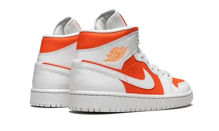 Air Jordan 1 Mid SE Bright Citrus (W) 3/4