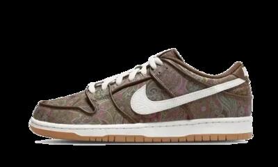 Schoenen - skate - unisex - sb dunk low paisley - bruin/wit/gum.