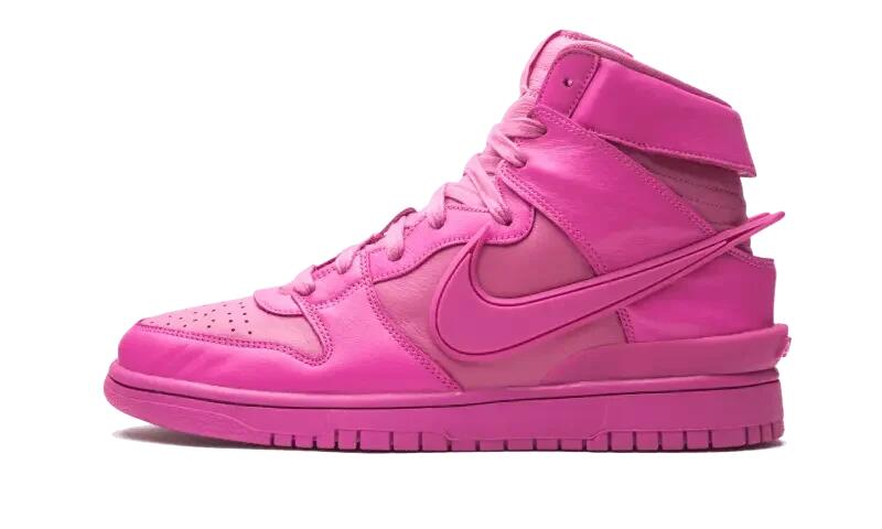 NIKE picture