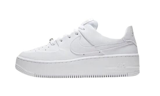 Nike Air Force 1 Sage Low Triple White (Damen)