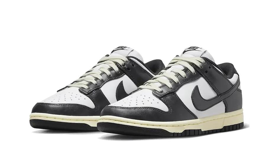 Nike Dunk Low Vintage Panda (W) 2/3