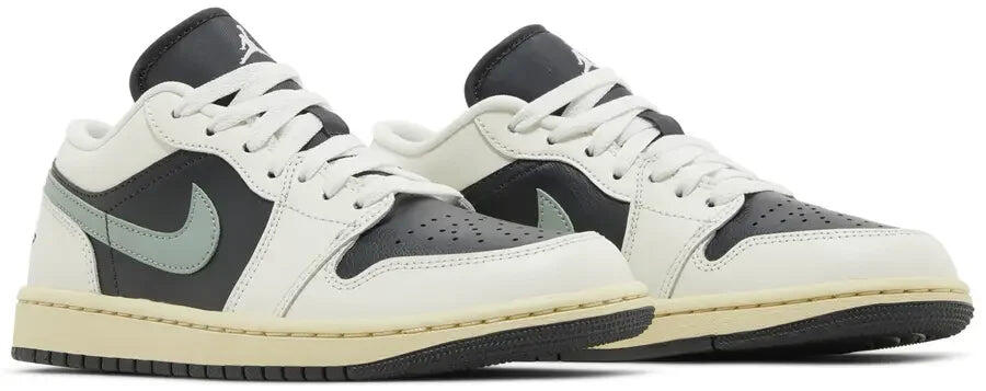 Jordan 1 Low Jade Smoke (W) 5/5
