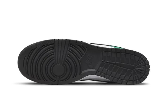 Dunk Low Celtics 3/4