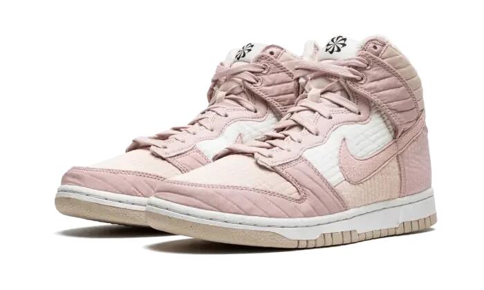Dunk High LX Next Nature Pink Oxford 2/4