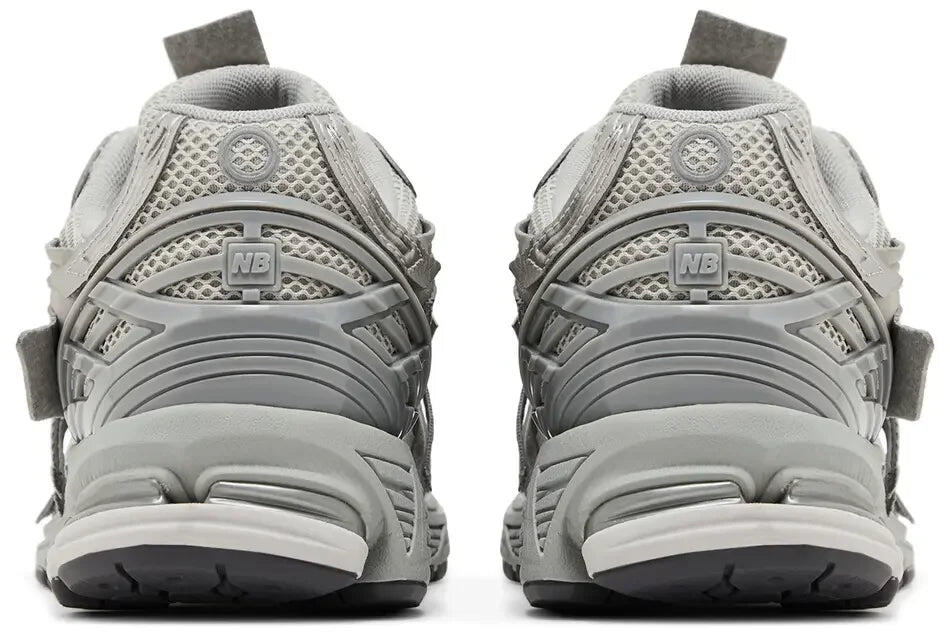 New Balance 1906A Concrete Silver Metallic 4/5