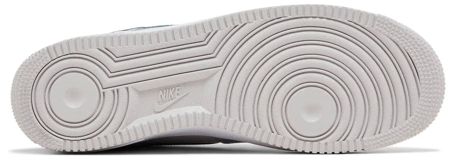 Nike Air Force 1 Low '07 LV8 Wolf Grey Vast Grey White 3/5