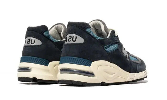 New Balance 990 v2 MiUSA Teddy Santis Navy Castlerock 3/4