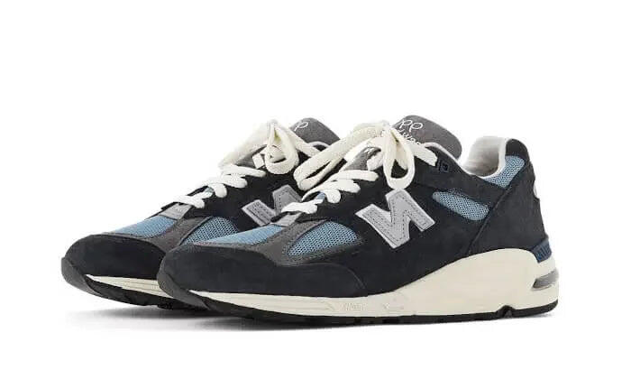 New Balance 990 v2 MiUSA Teddy Santis Navy Castlerock 2/4