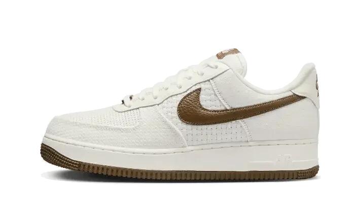 NIKE picture